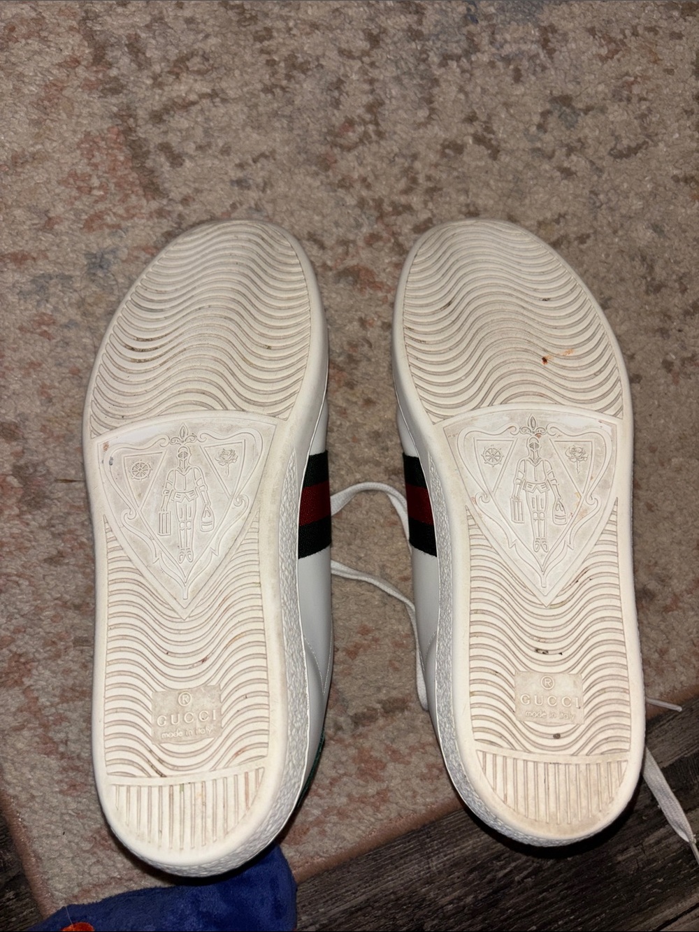 Women's Gucci Ace sneaker with bee - Picture 5 of 7